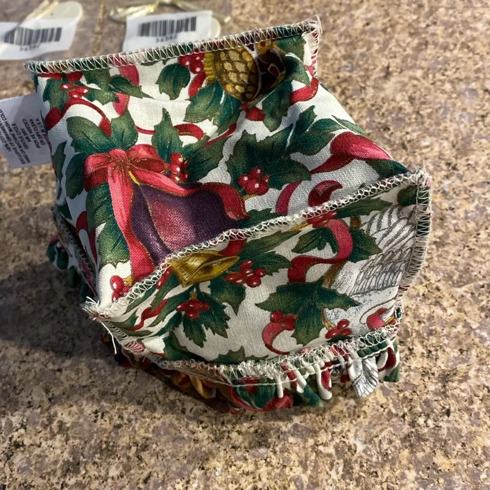 Longaberger Liner Let it Snow Tree Trimming 2683272 2 Tie ons 36382 Christmas